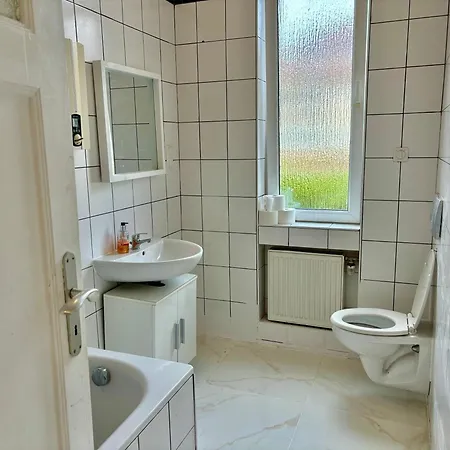 Fechenheim Frankfurt Апартаменты *