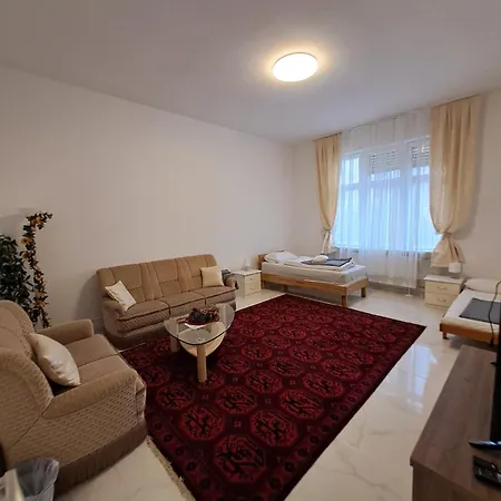 Fechenheim Frankfurt Апартаменты
