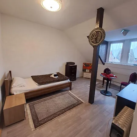 Fechenheim Frankfurt Апартаменты